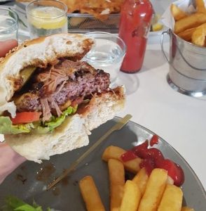 burger eating out