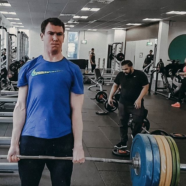 barbell deadlift